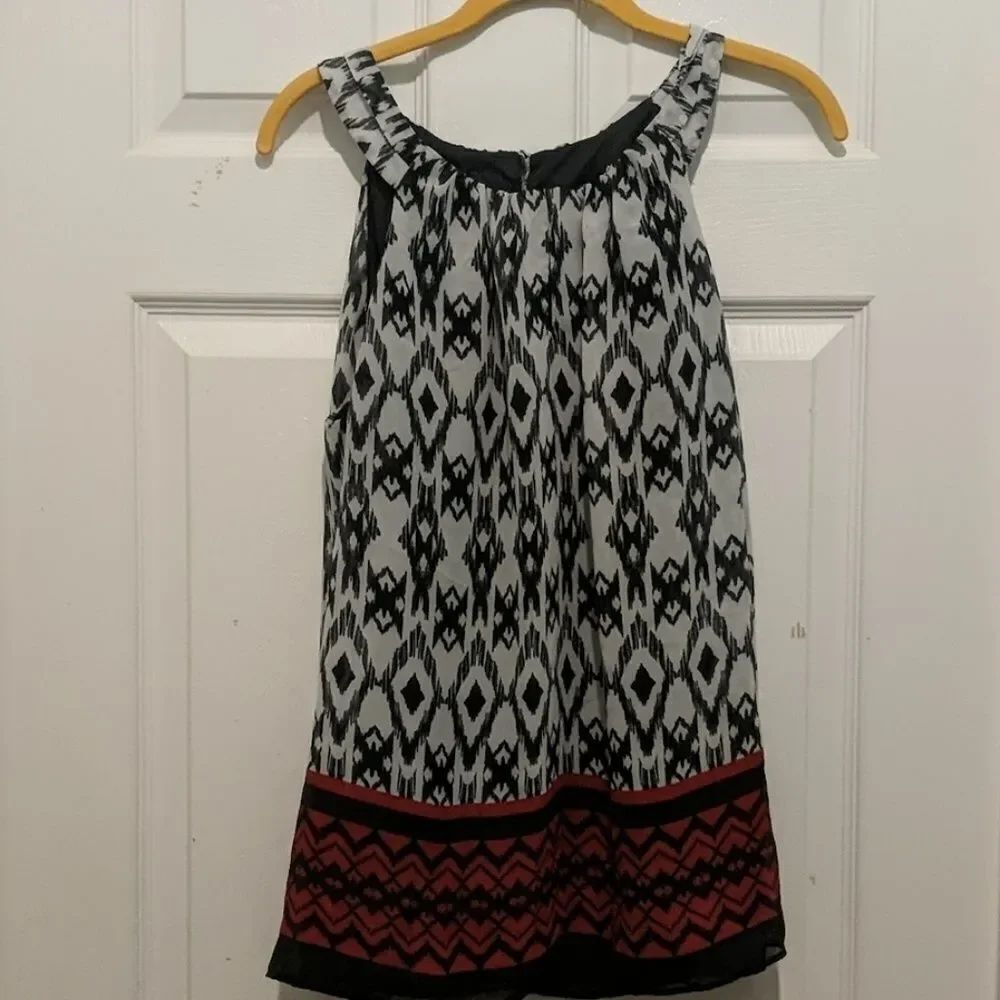 AB Studio red black white print sleeveless top Sz XL
